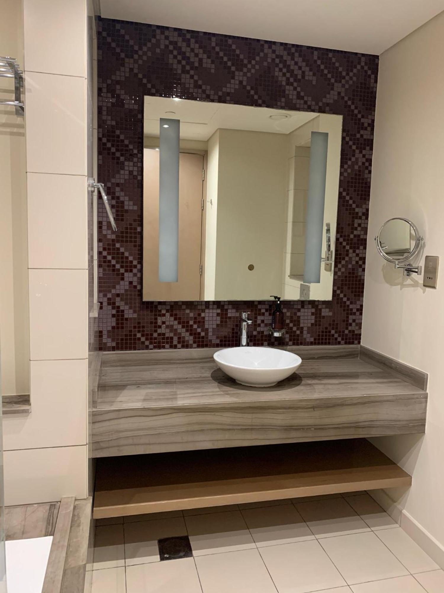 Luxurious In Paramount Apartamento Dubai