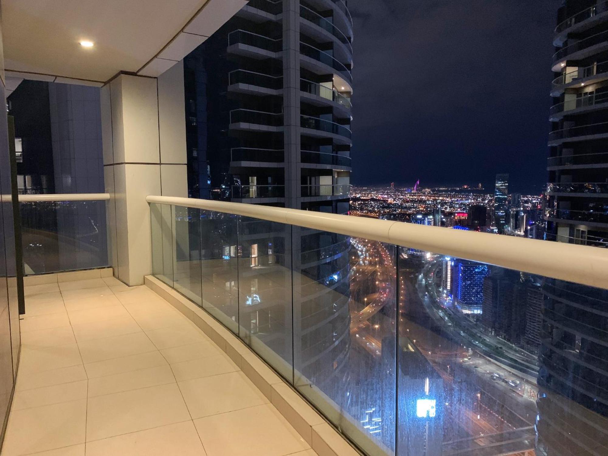 Luxurious In Paramount Dubai