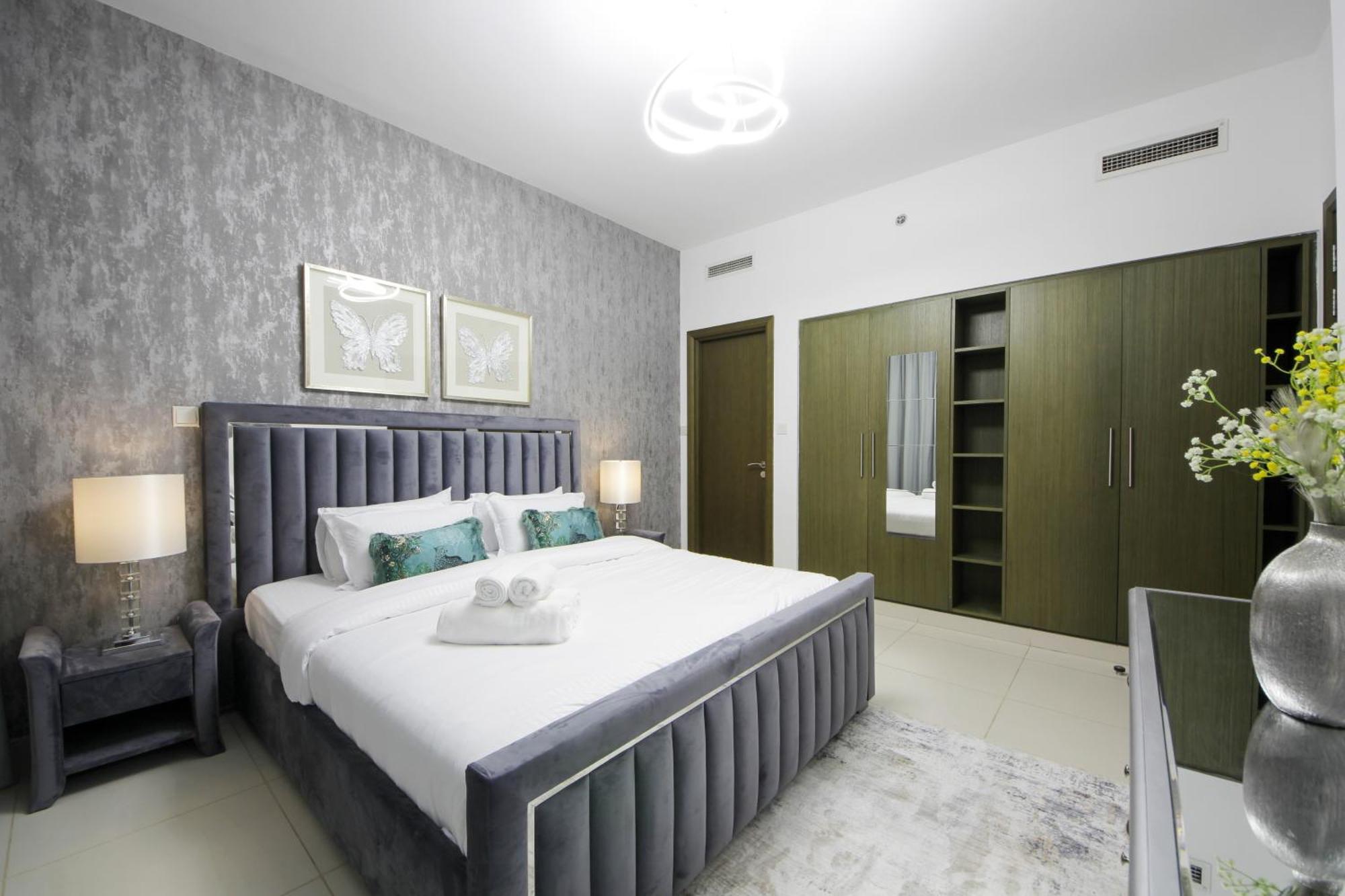 Spectacular 1bhk Near Mall In The Lofts East - Truebleu Homes Apartamento *