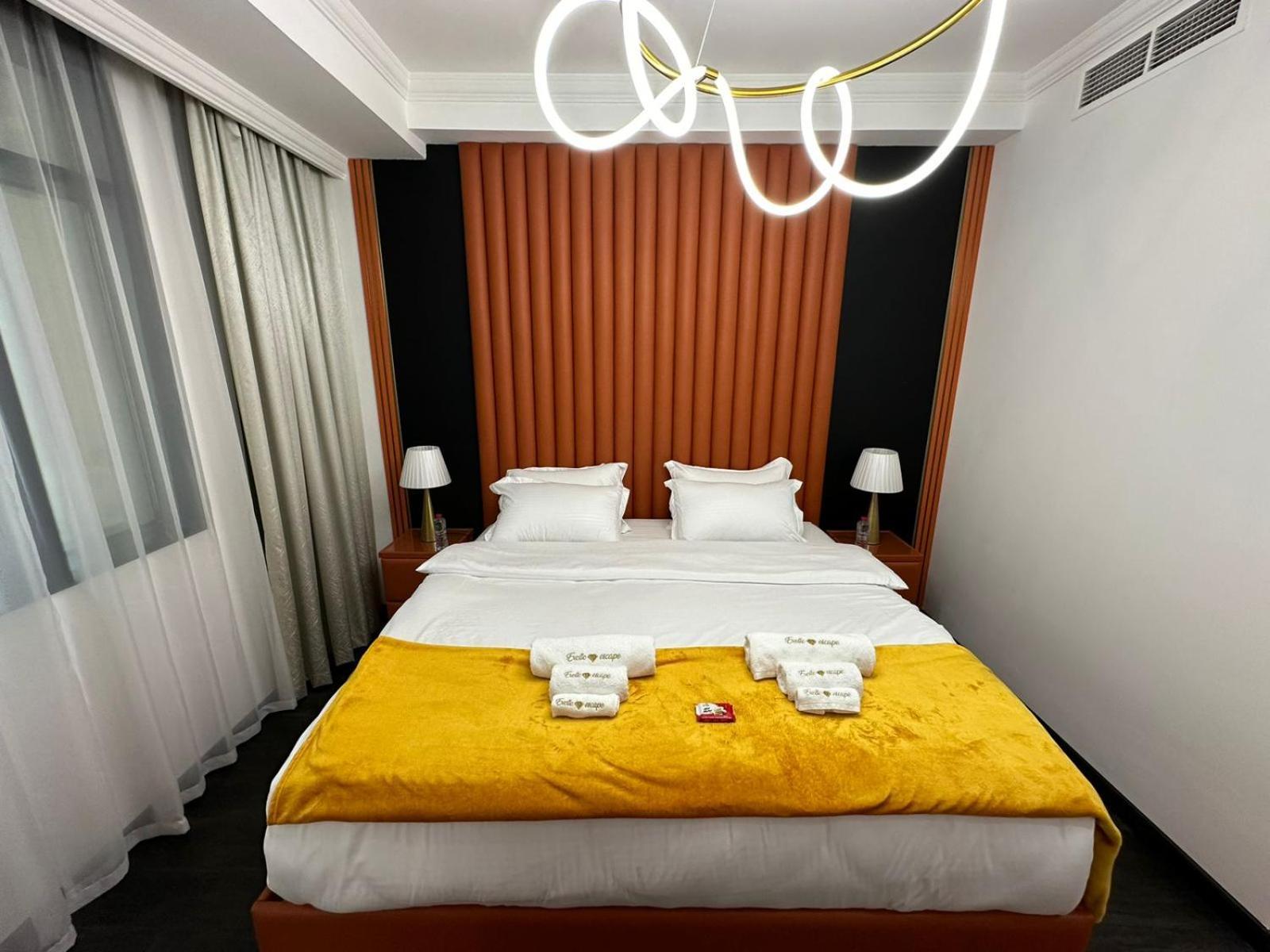 In The Luxury Marina Crown Tower Walk To Barasti