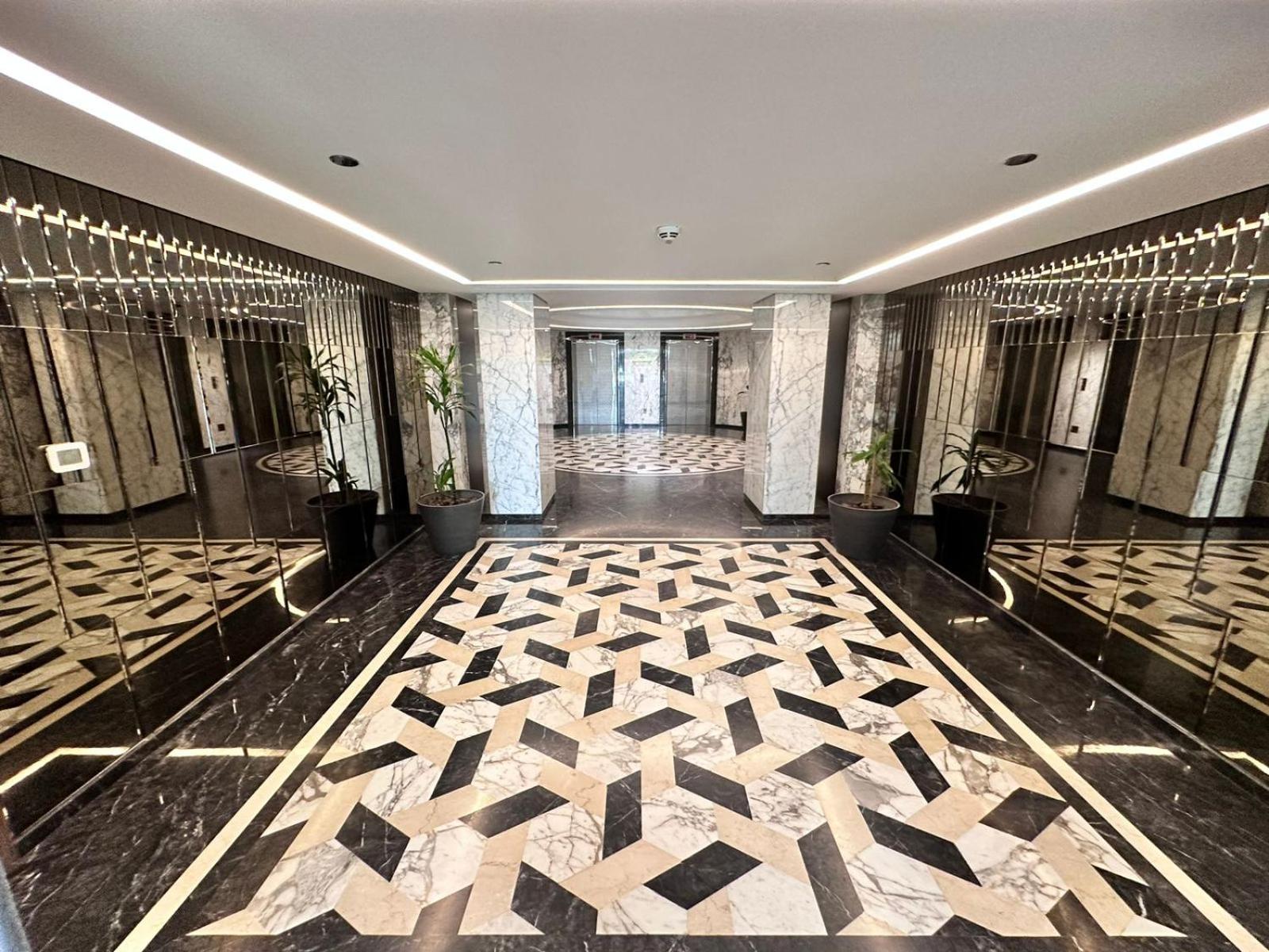 Daire In The Luxury Marina Crown Tower Walk To Barasti Dubai