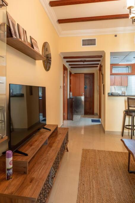 Fantastic Near Metro And Jbr *