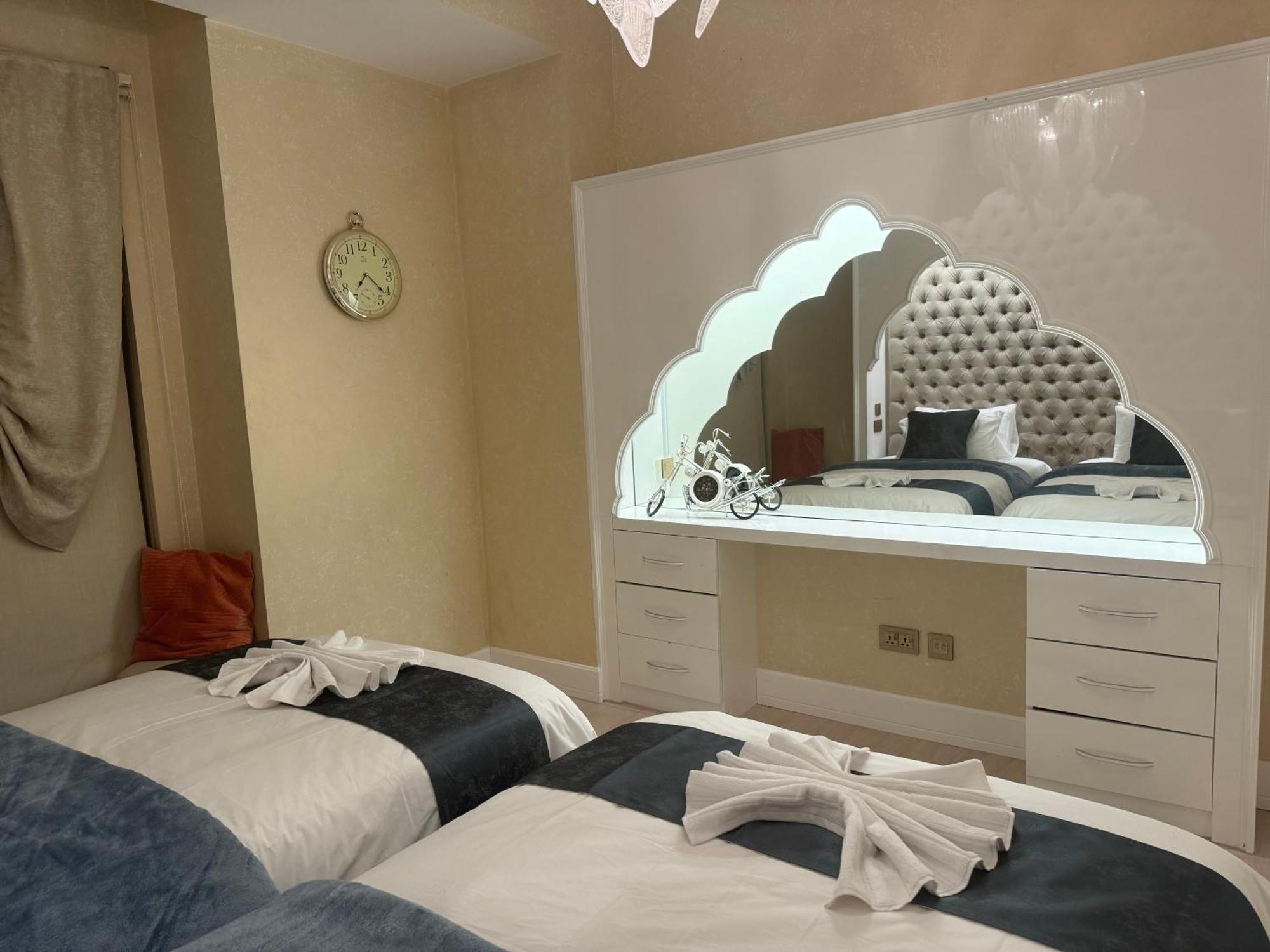 Privatunterkunft Royal Residences 2 *