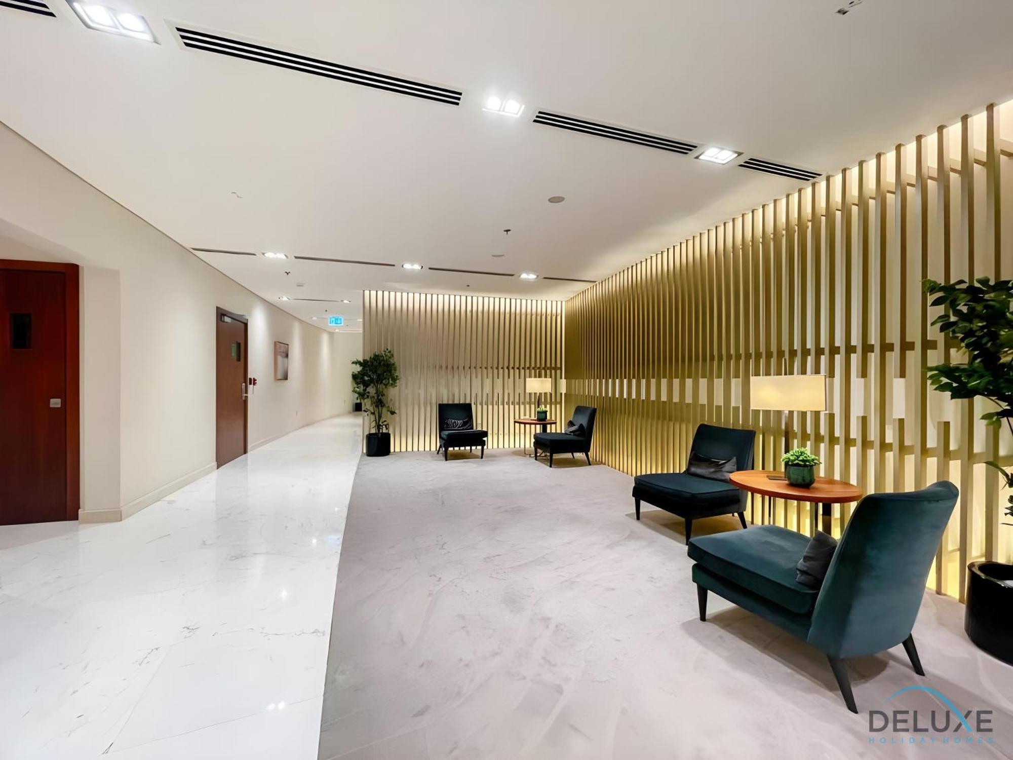 Gorgeous 2br In Burj Vista Tower 1 Downtown By Deluxe Dubai