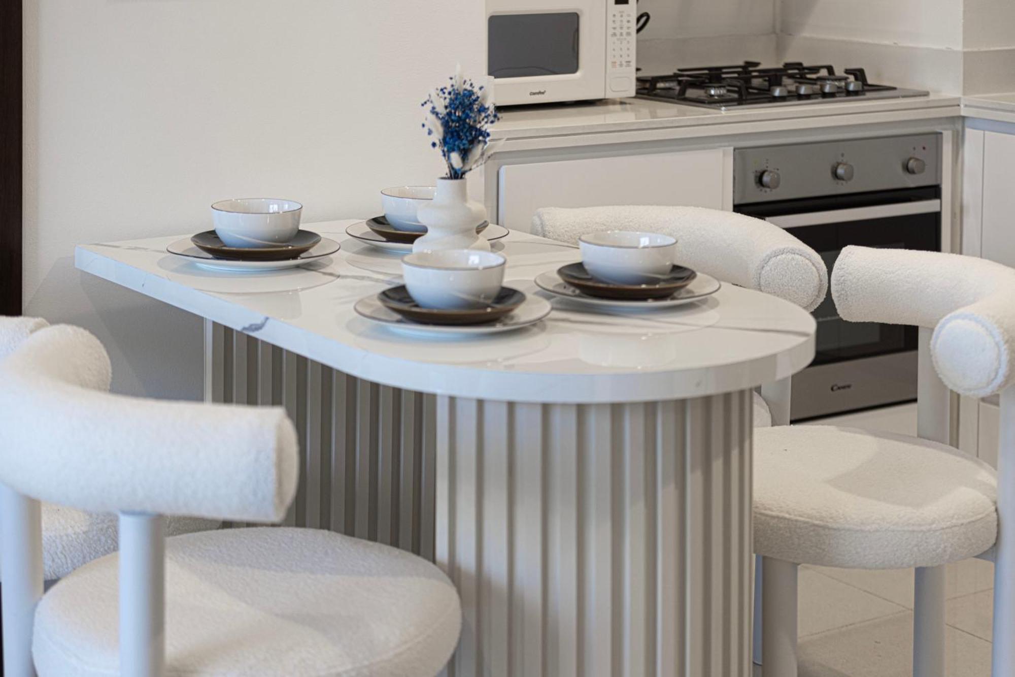 New Designed 2-br Downtown Apartamento