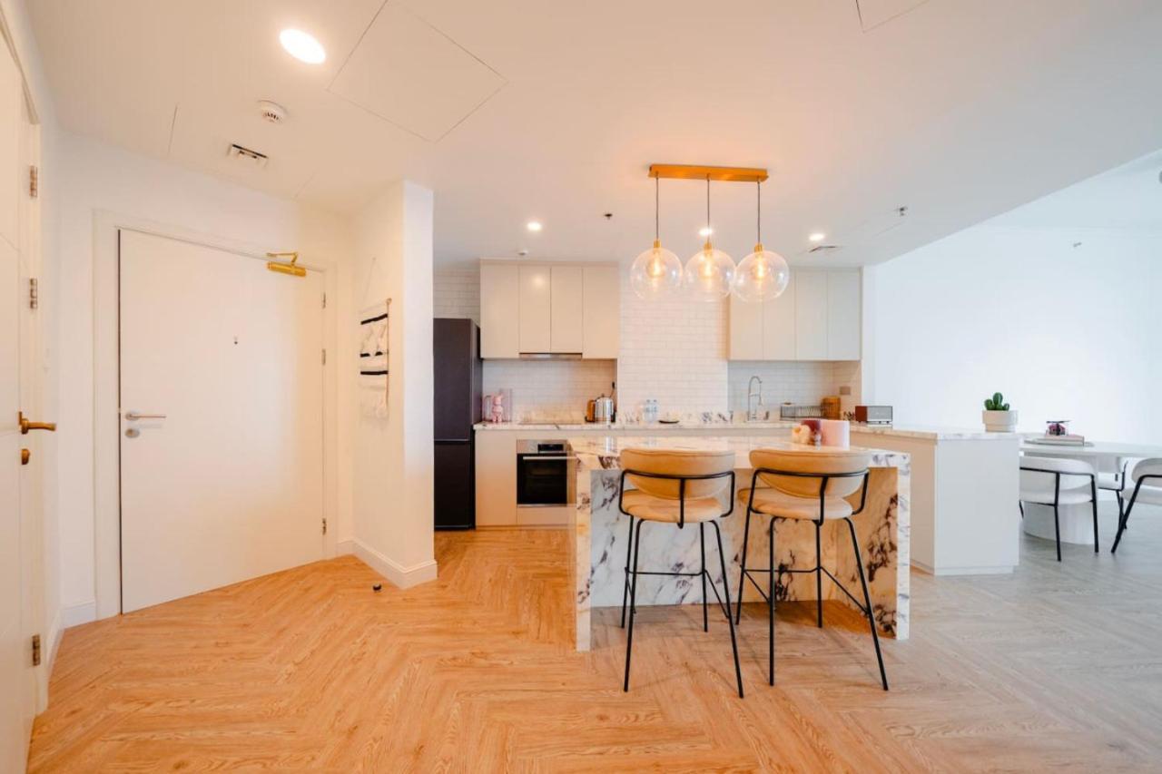 Apartment Modern & Bright 1 Bedroom Marina