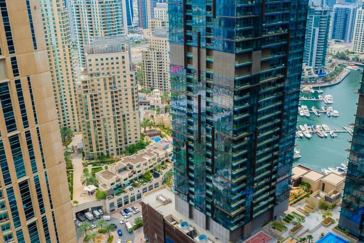 Modern & Bright 1 Bedroom Marina