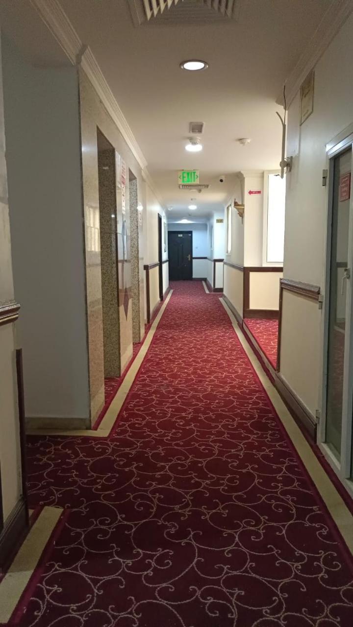 Apartamento Partition In Deebaj Dubai