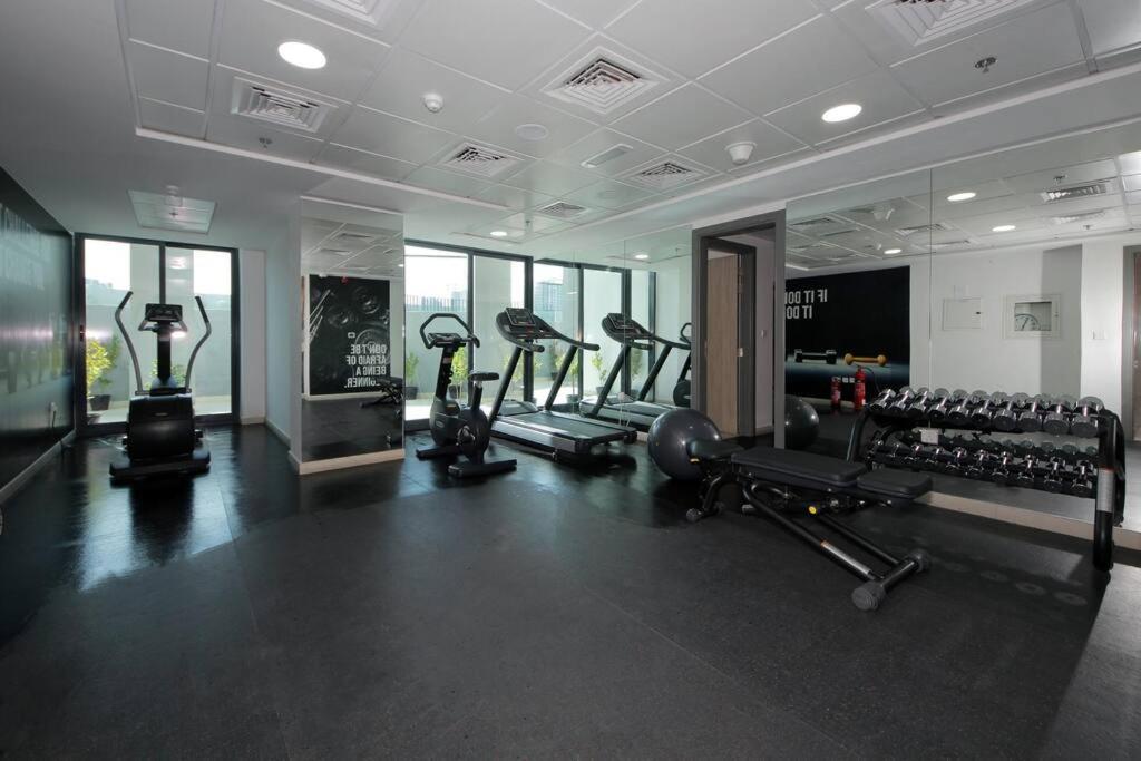 Central Park Jvc 1 Bhk Apartment *