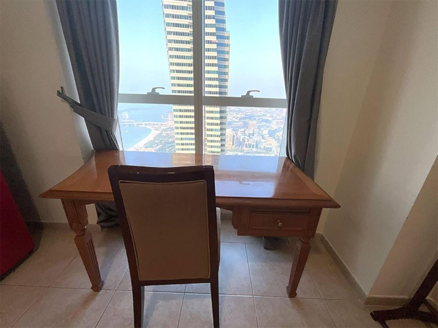 Ensuite In Coliving In Marina *