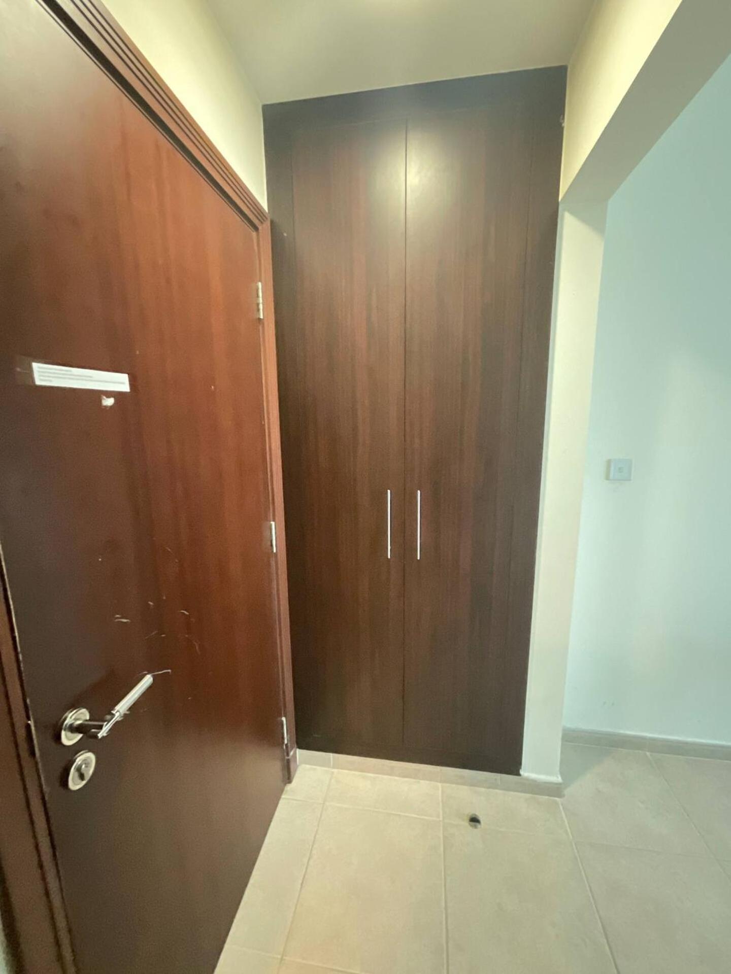 Ensuite In Coliving In Marina * Dubai