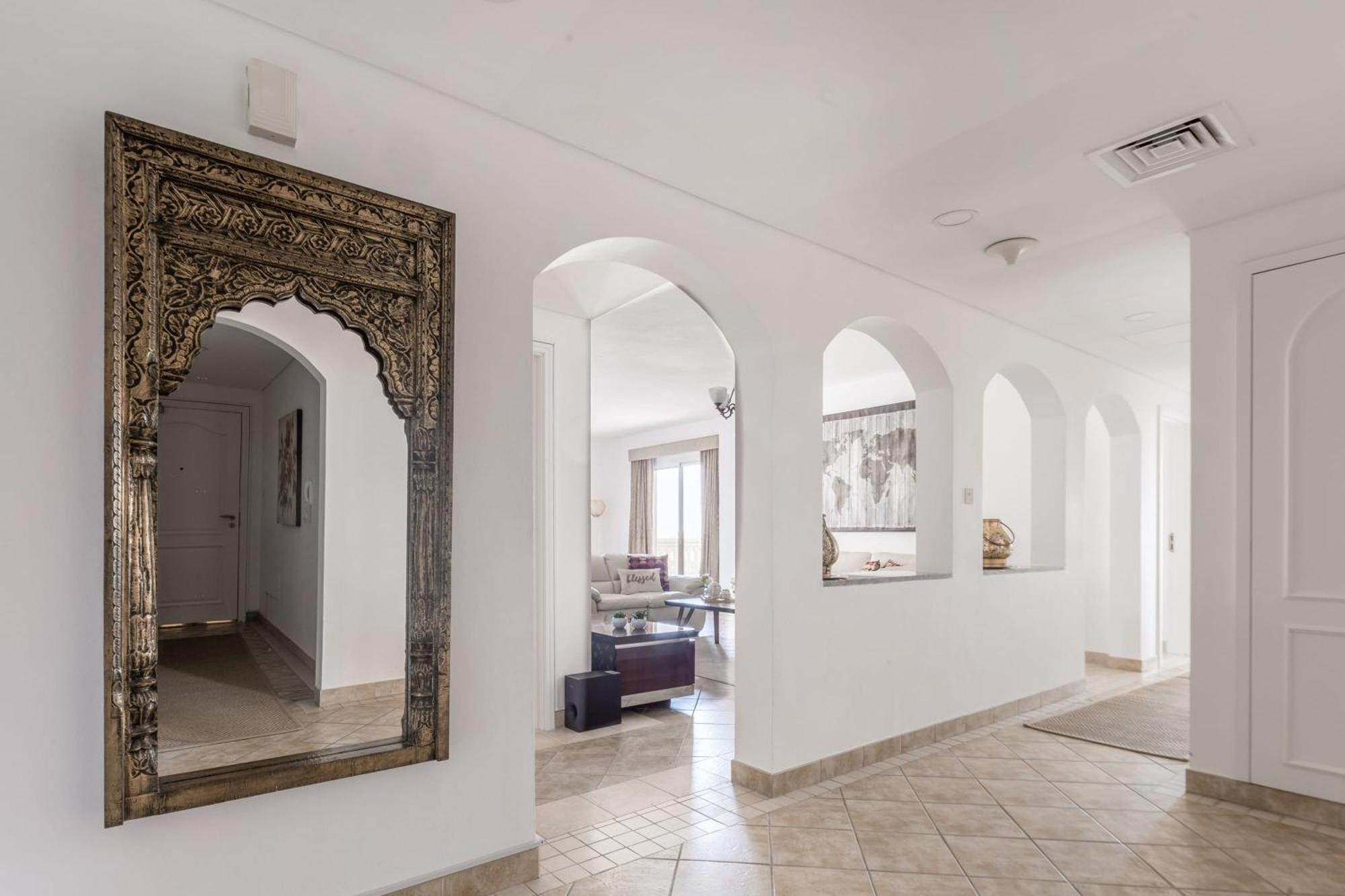 Frank Porter - Al Badia 2 Apartamento