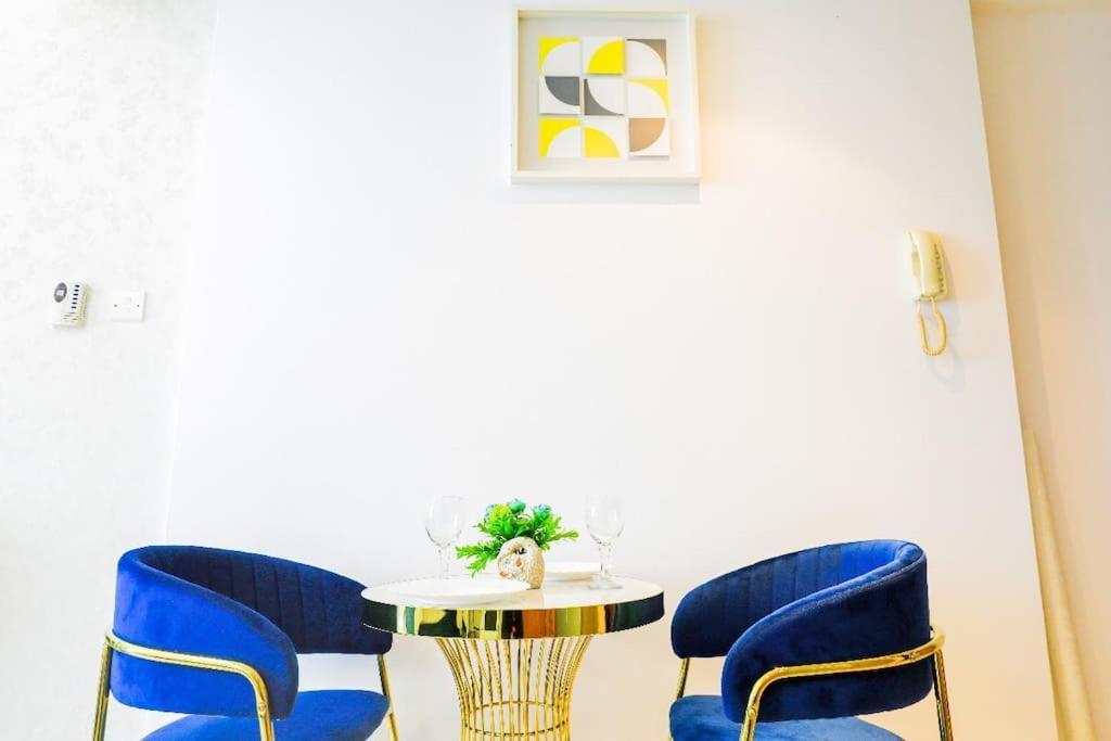 Elegant With Marina View Apartment *