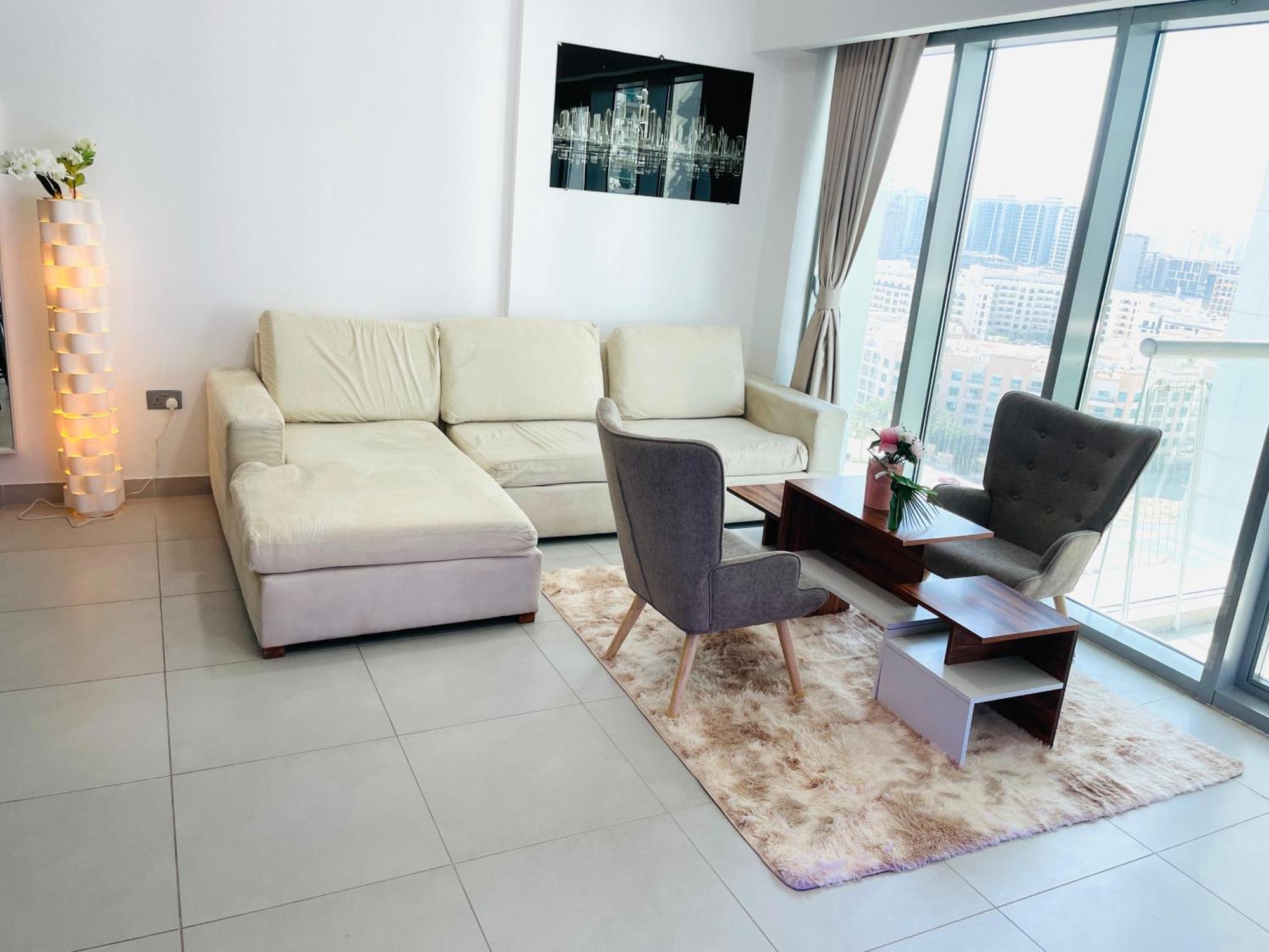 Deluxe One Bedroom For Rent In Al Barsha South Dubai