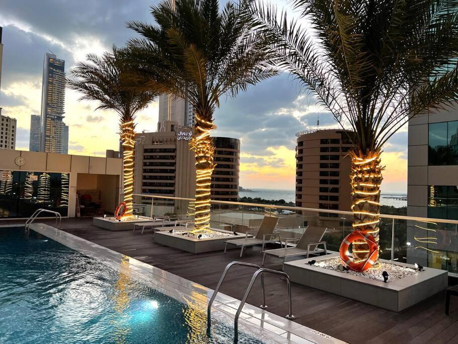 Apartment 1 Bedroom Flat, Luxury Amenities, Near Jbr & Club With Free Parking In Jbr Dubai
