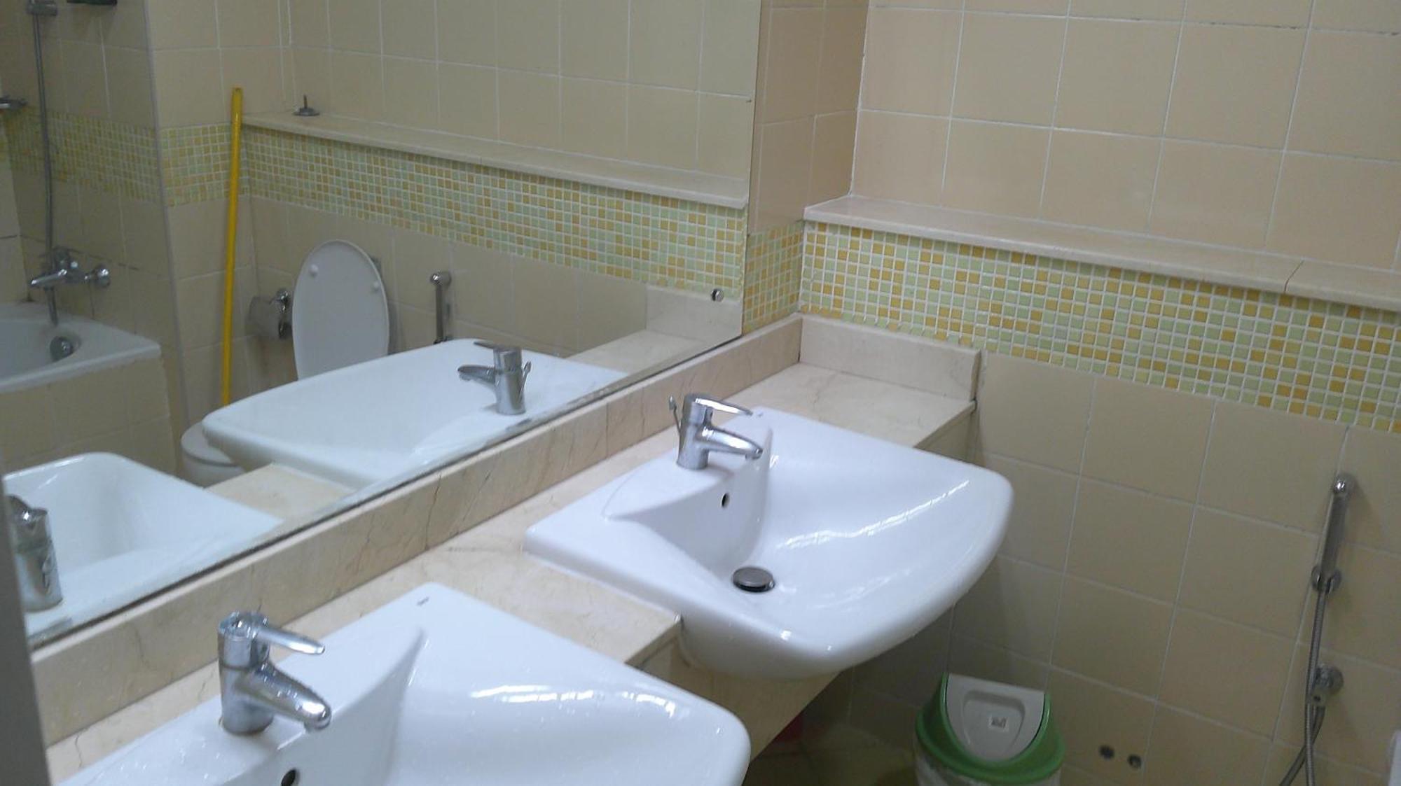 Hostel Ruby Star F2 Dubai