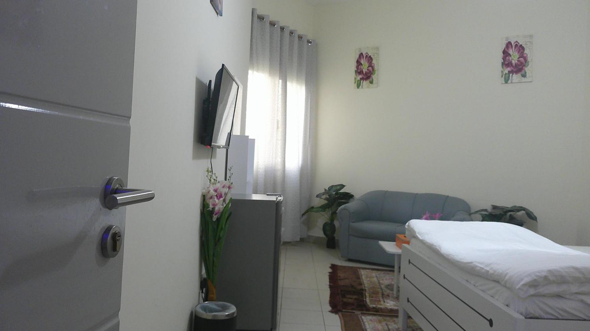 Hostel Ruby Star F2 *