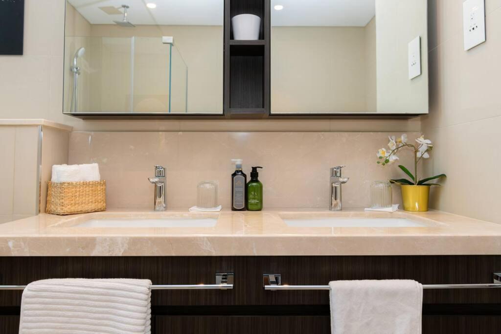 Elite Escape - 2 Bhk Getaway With Mall Access - 1508 Apartamento *