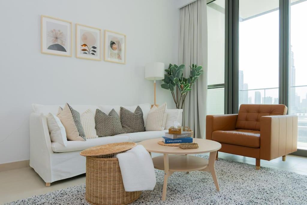 Apartamento Elite Escape - 2 Bhk Getaway With Mall Access - 1508 *