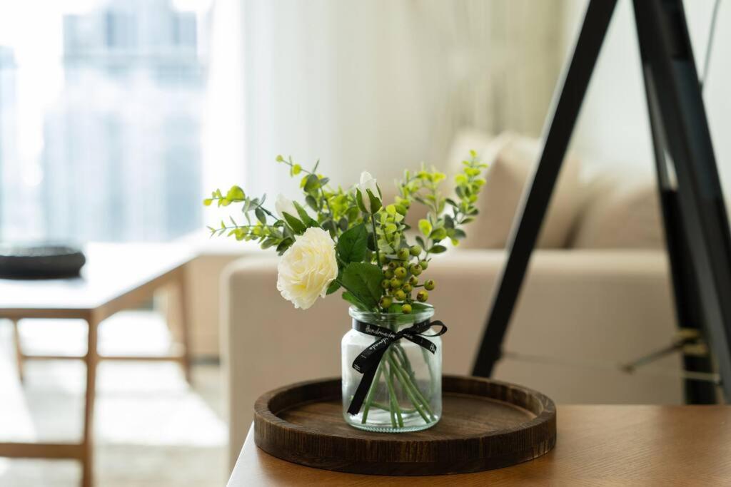 Prime Retreats @ Burj Crown By Emaar, Downtown *