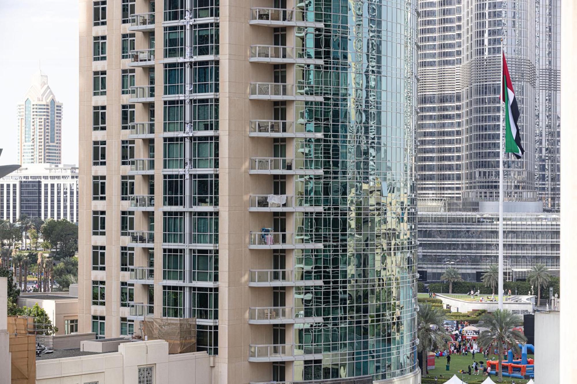 Magnificent Cozy 2 Bedroom In Downtown Apartment *