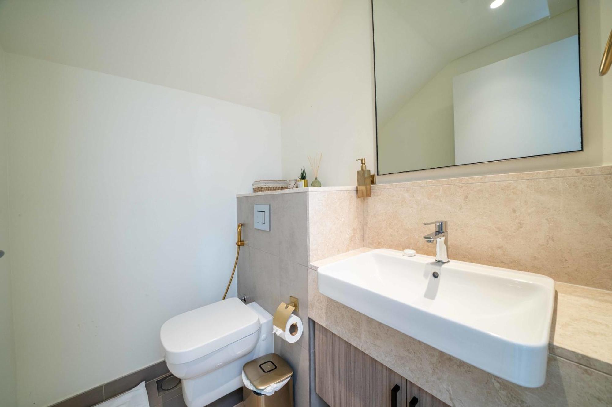 4 Bedroom With Private Pool In Hills Dubai