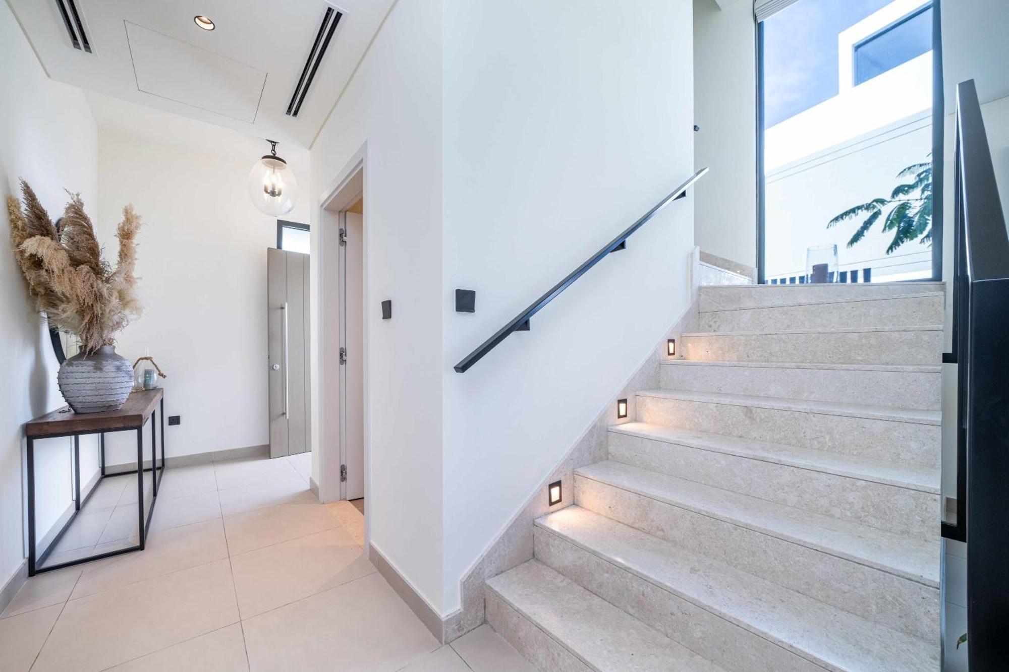 4 Bedroom With Private Pool In Hills Villa Dubai
