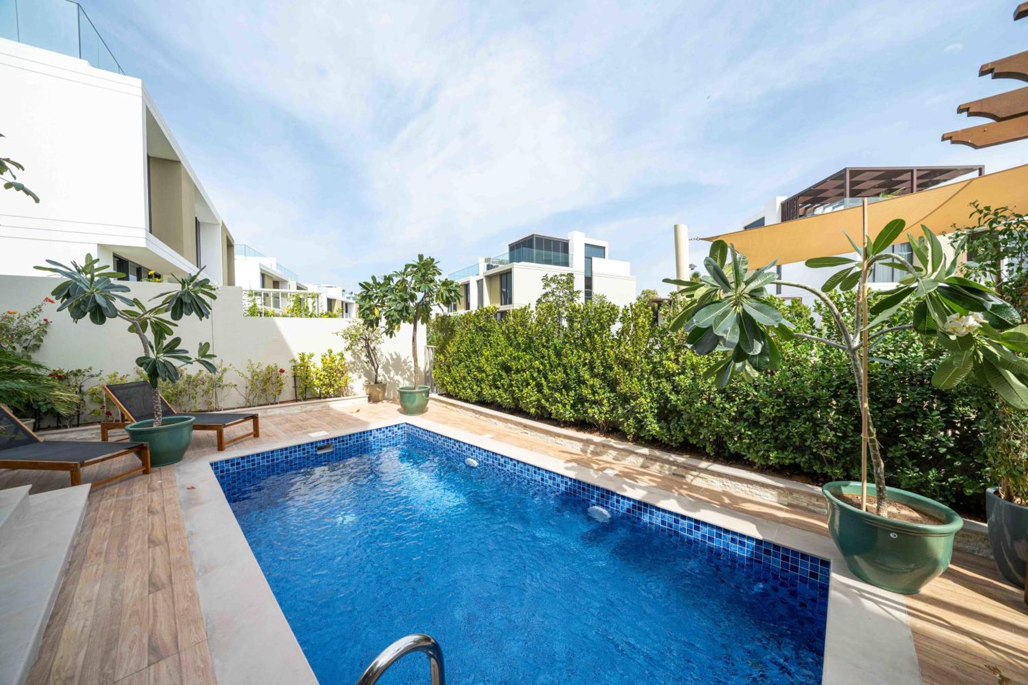 4 Bedroom With Private Pool In Hills *
