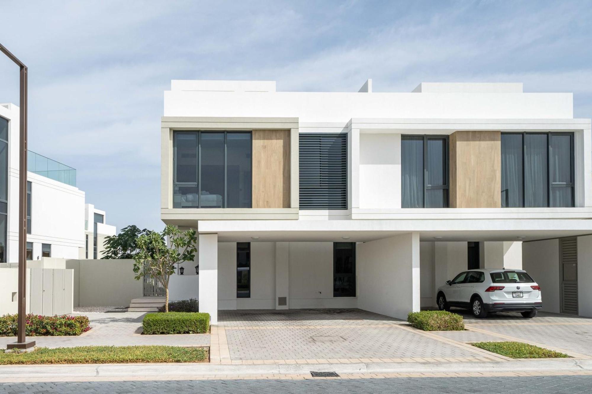 4 Bedroom With Private Pool In Hills *