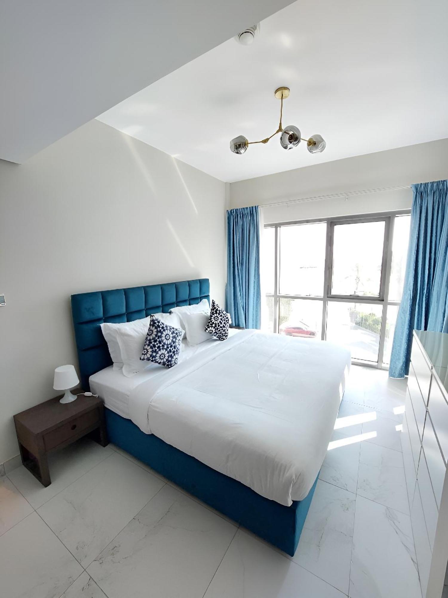 Budget-friendly 2bd Near Expo With A Huge Pool *