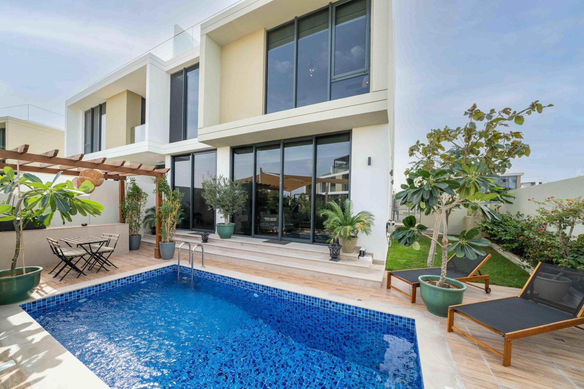 Villa 4 Bedroom With Private Pool In Hills *