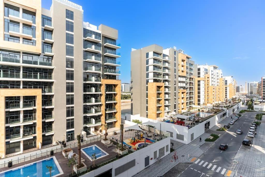 Studio - Pool - Gym - Wi-fi - 12min From Downtown - Azizi Riviera 26 Dubai