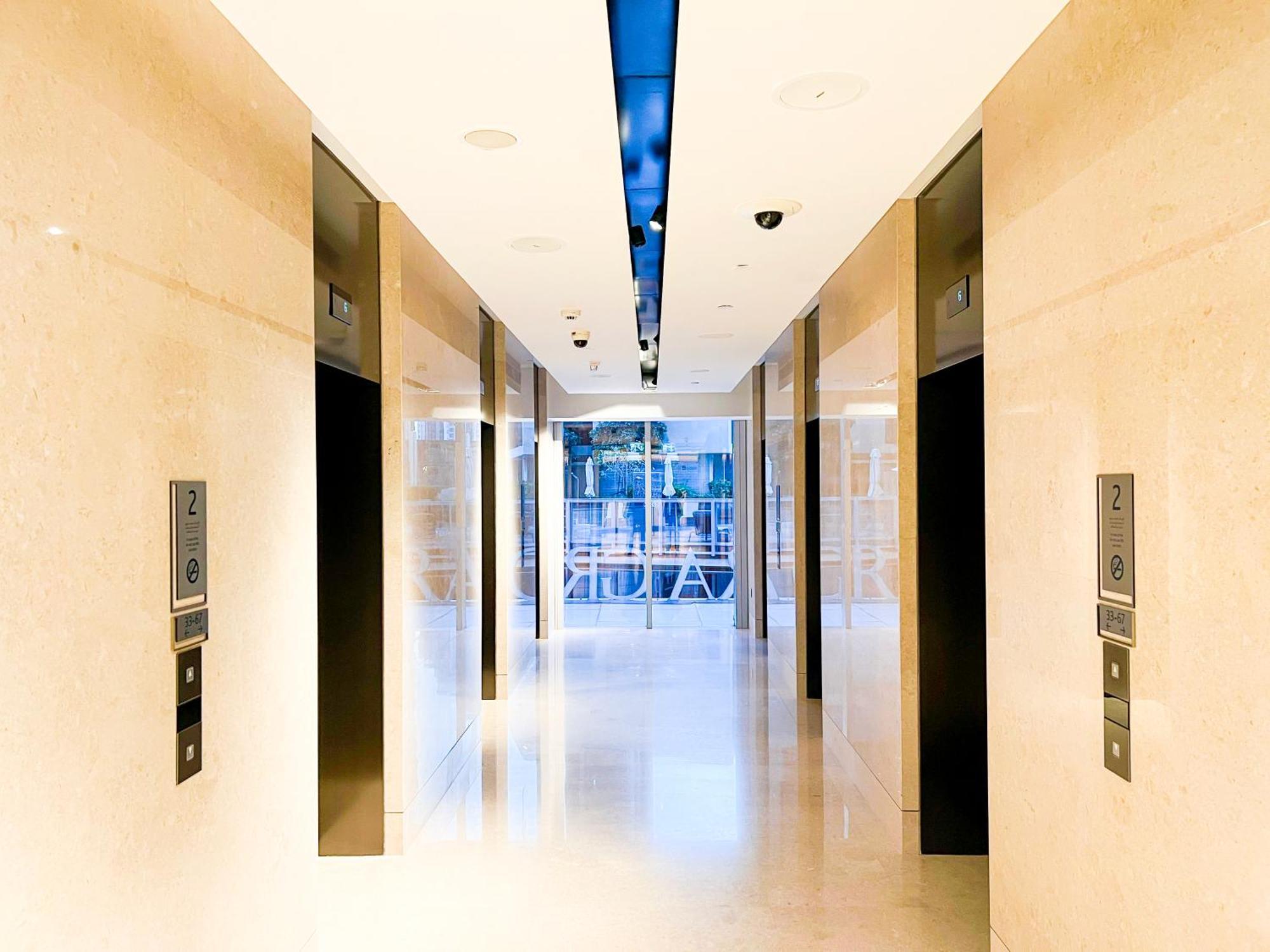 Downtown Luxury - Stunning Burj Khalifa & Sea View - 5 Minutes Walk To Mall Apartamento