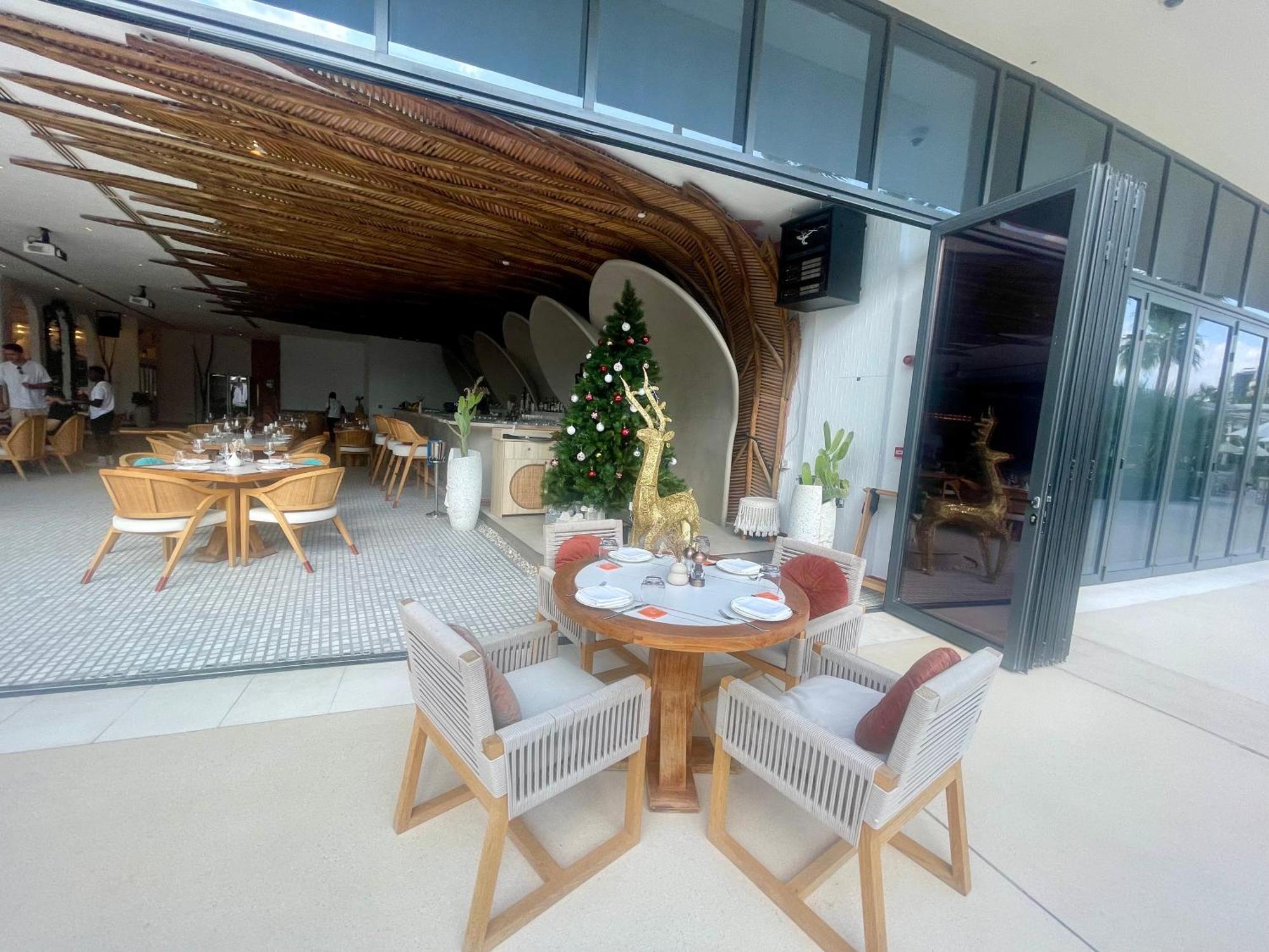 Beachfront Haven Apartment Dubai