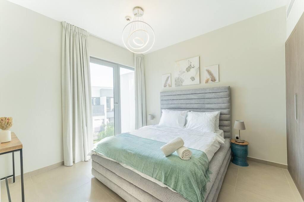 Stylish & Comfy 3 Bed Townhouse In Tilal Al Ghaf Apartment *