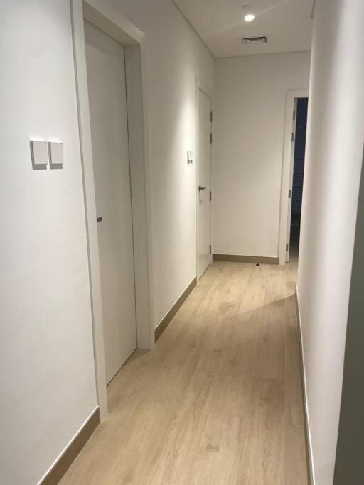 Apartment Brand New 2 Bedroom With Seaview *