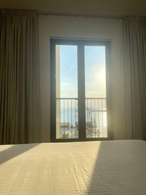Brand New 2 Bedroom With Seaview