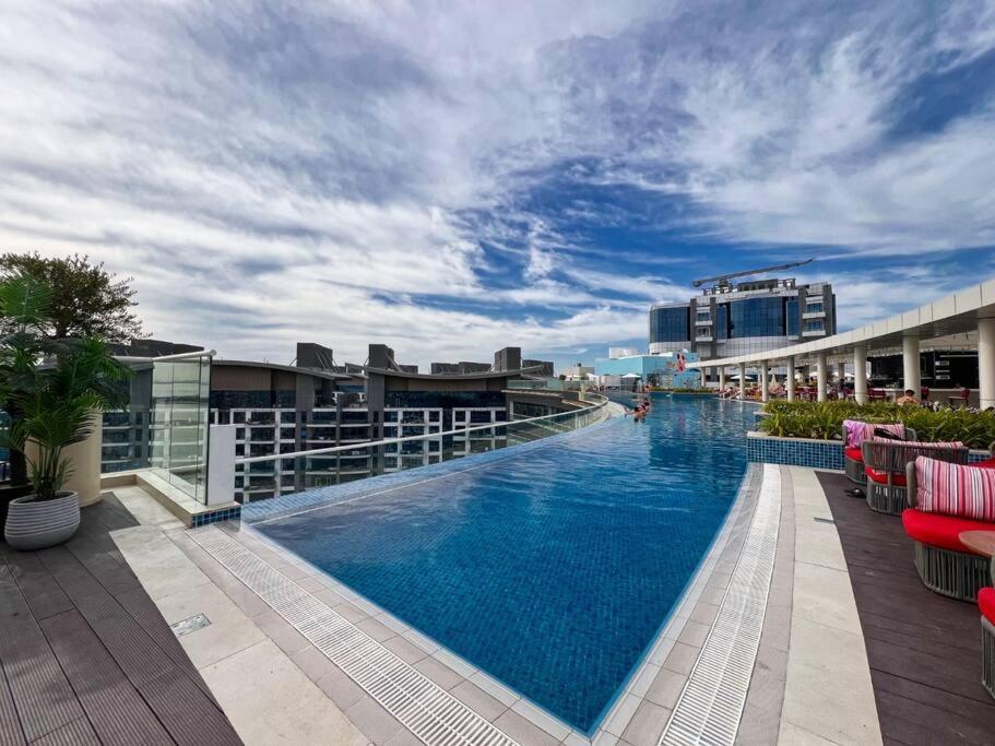 The Smart Concierge - Seven Palm Apartamento *
