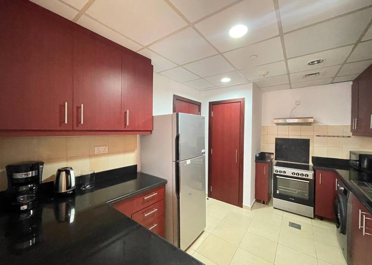Luxury Jbr , Beach , Pool , Parking Apartment *