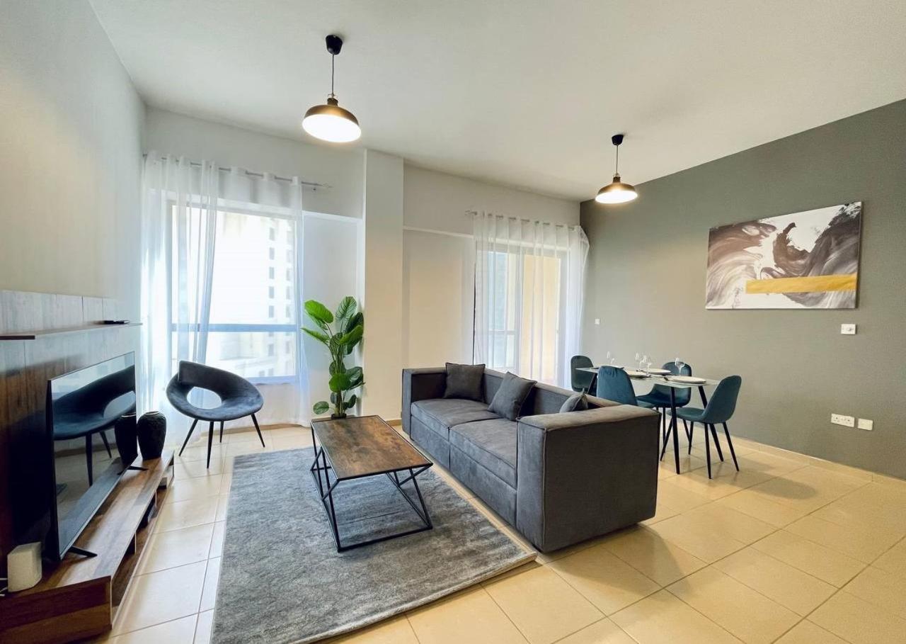Apartment Luxury Jbr , Beach , Pool , Parking