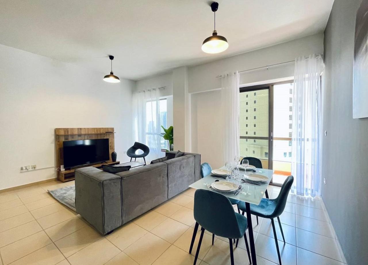 Luxury Jbr , Beach , Pool , Parking *