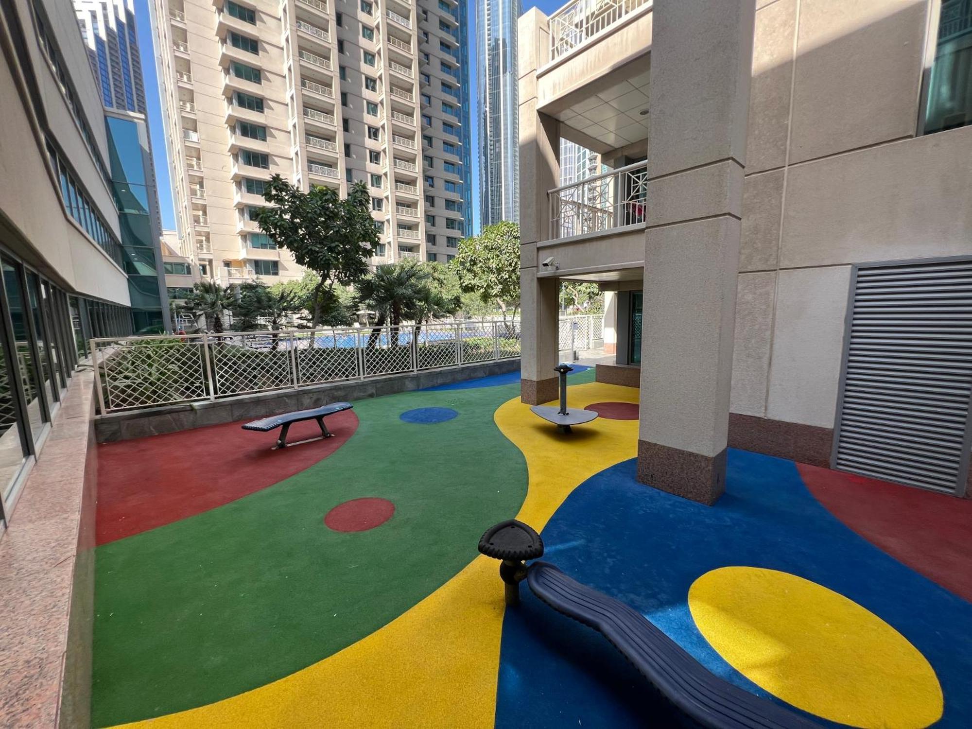 Prestige Living 2br With Full Burj Khalifa And Fountain View By Apartamento