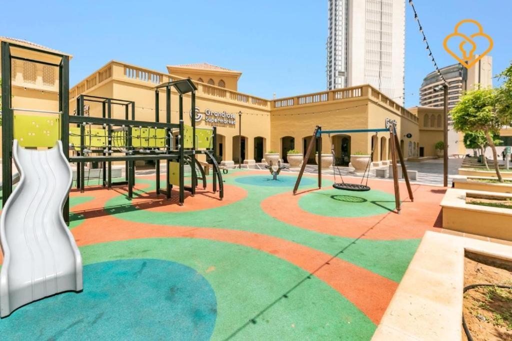 Seaside Spacious With Vibrant Vibes In Jbr By Sweet Homes * Dubai