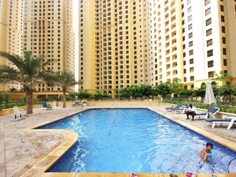 Seaside Spacious With Vibrant Vibes In Jbr By Sweet Homes Dubai