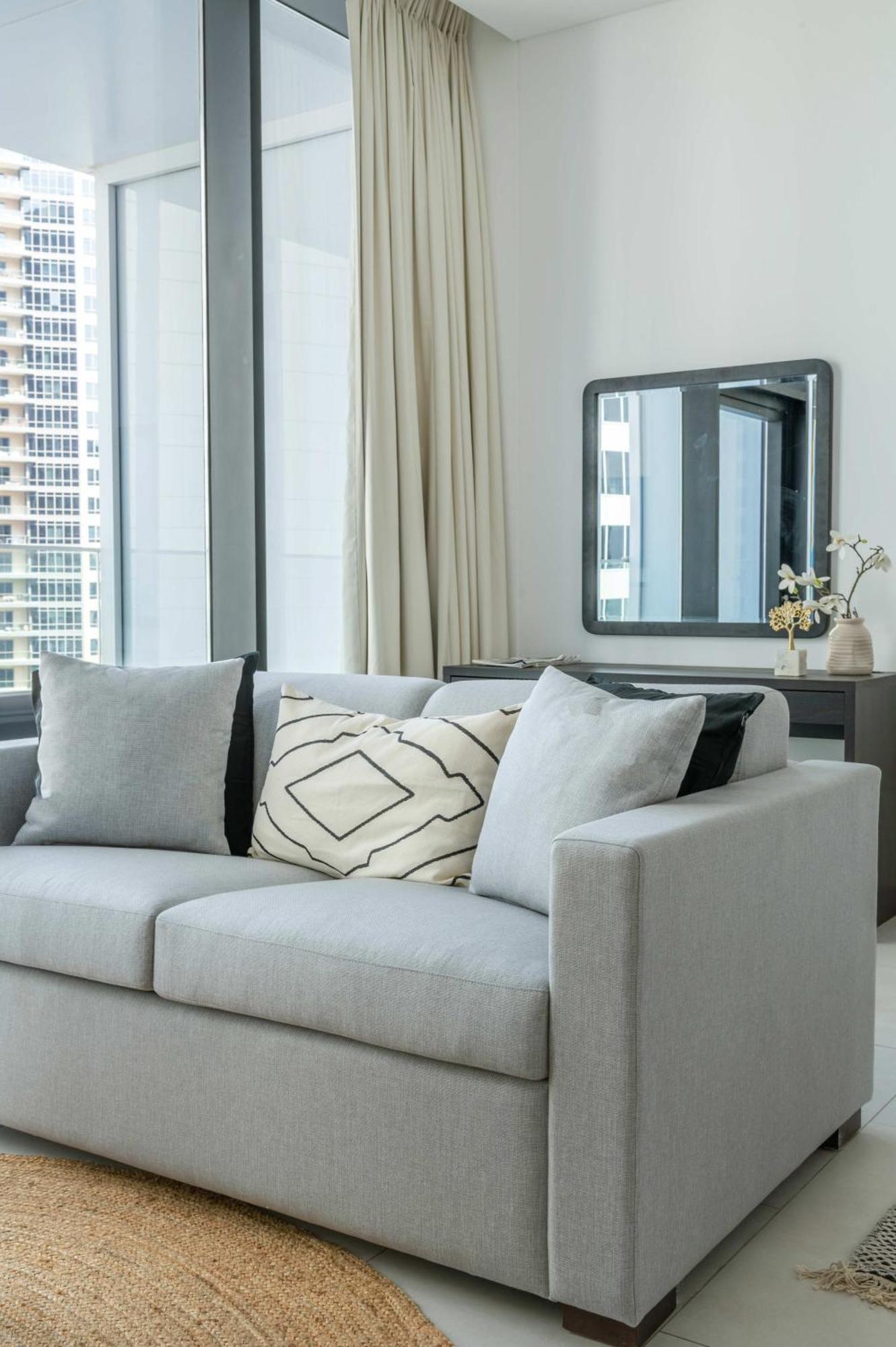 Frank Porter - Marquise Square Tower Apartment