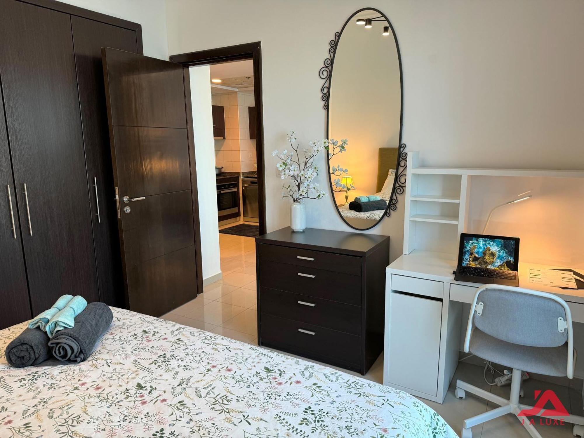 Lovely Full Marina View 1br Apt In Bay Central Tower, Marina With Modern Gym & Pool, Steps To Beach & Metro Apartment