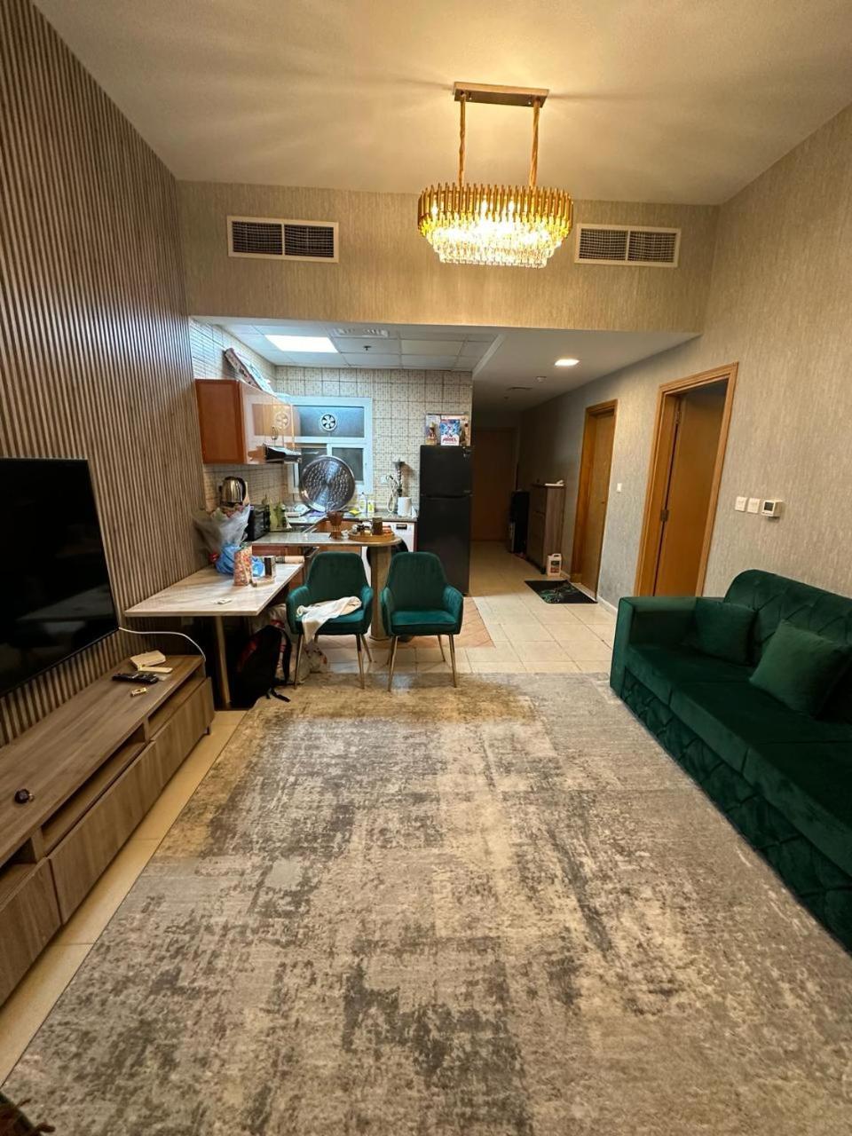 Apartment Silicon Oasis