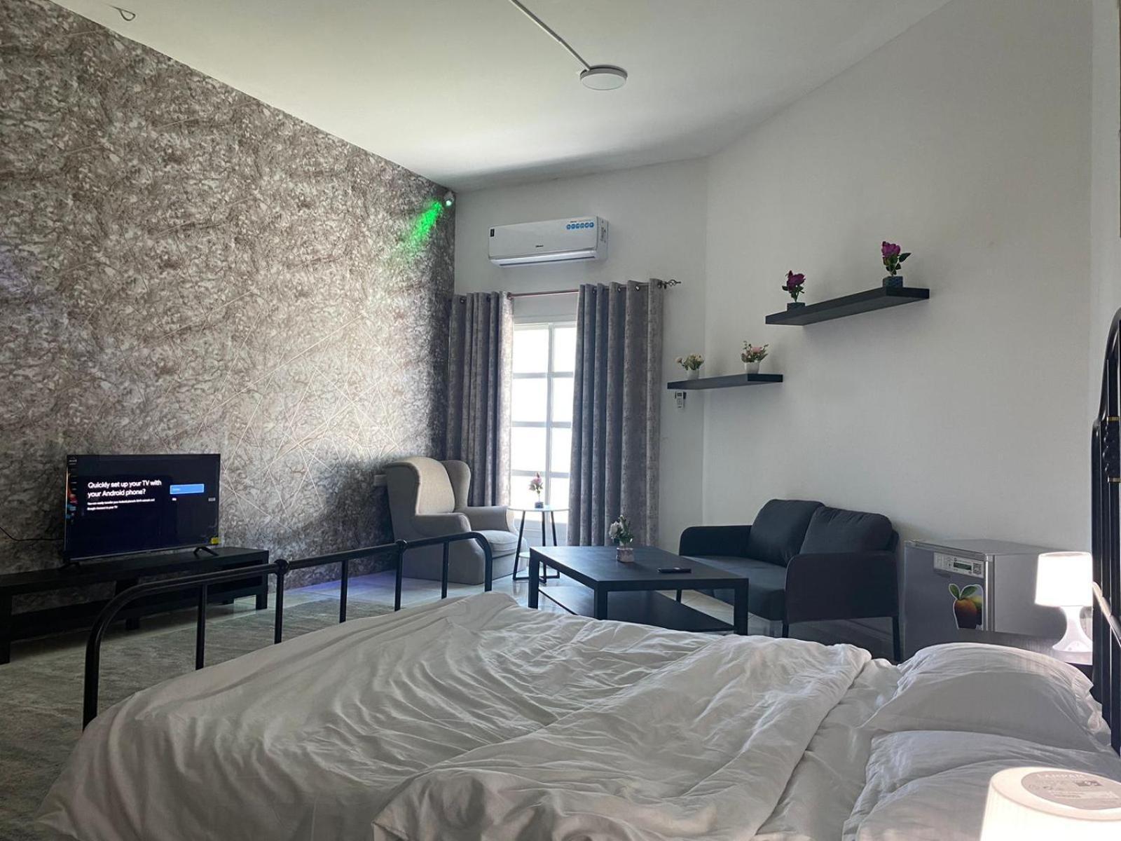Comfortable Private In Compound Housing *