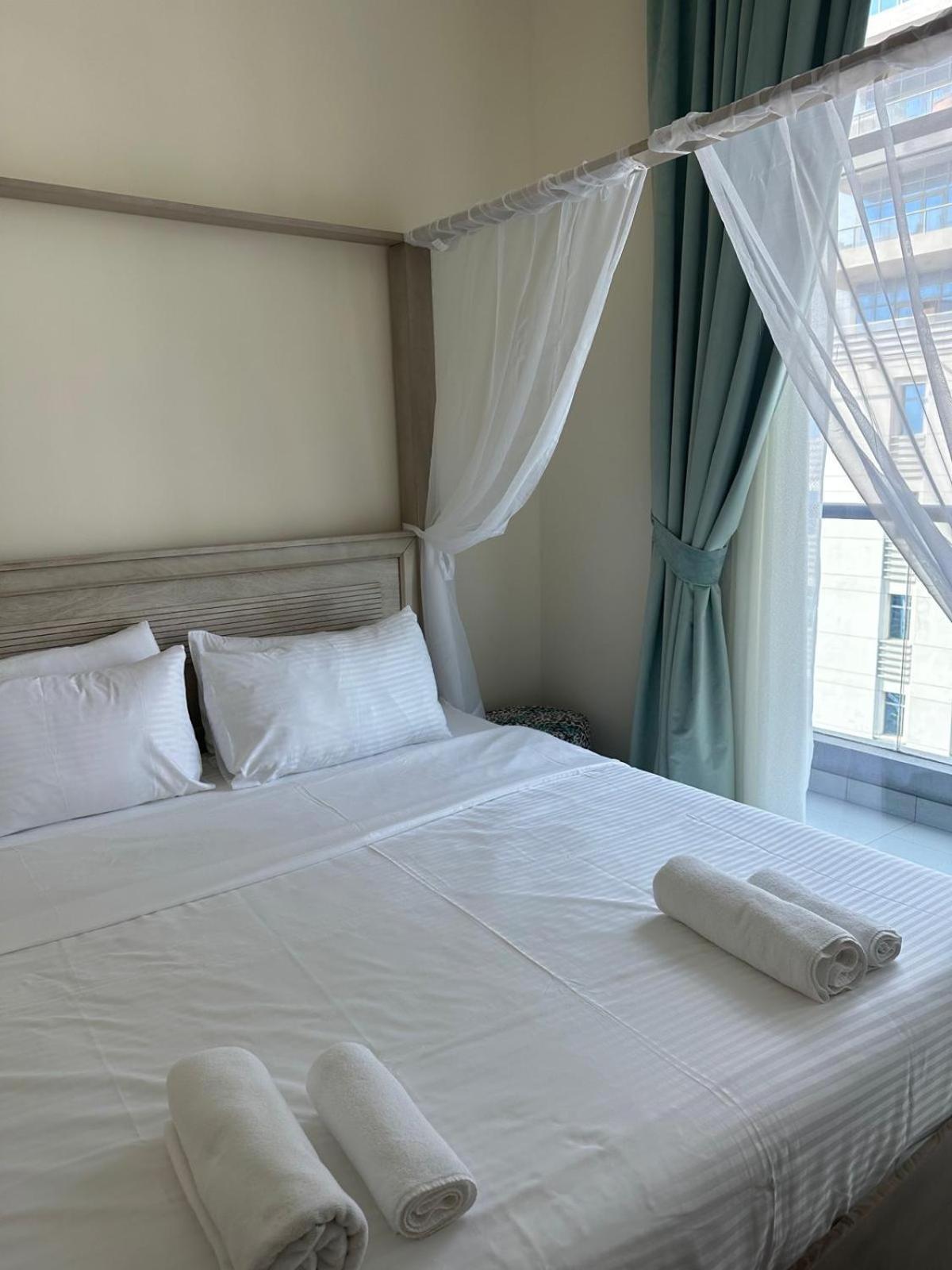 Marina Royal Premium Serviced Marina Wharf - Kids Free Free Check In 24 Dubai