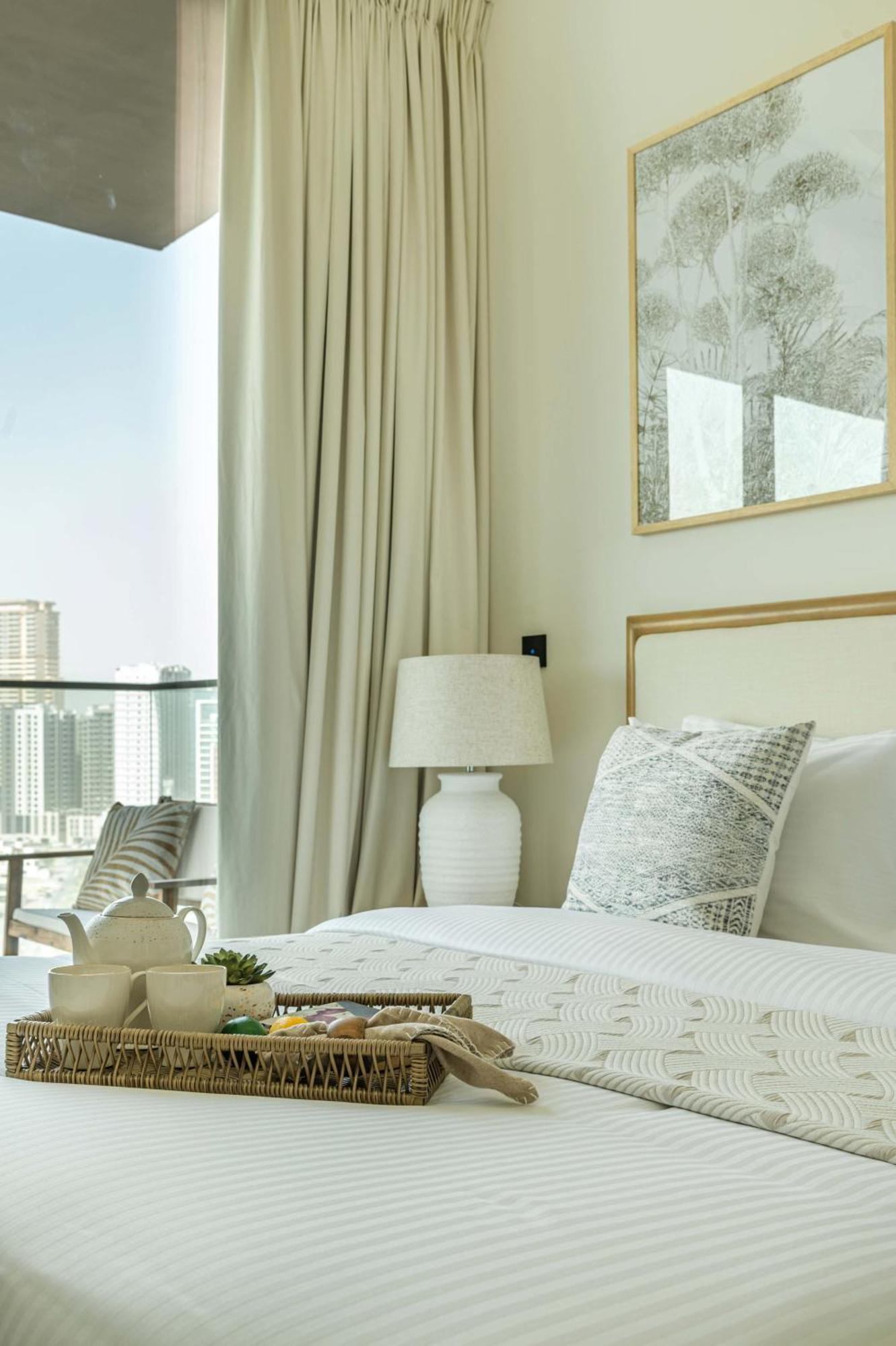 Apartment Frank Porter - Binghatti Crest